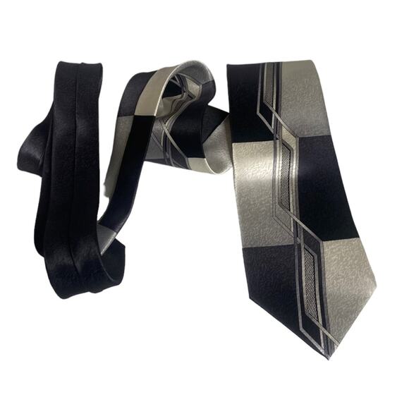 100% Silk Tie by Pierre Cardin - Black, Gray and Silver Pattern Design Wedding - Picture 6 of 9